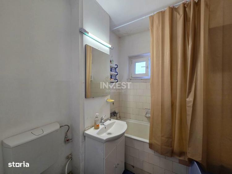 Apartament cu 3 camere decomandat, mobilat în Alexandru cel Bun