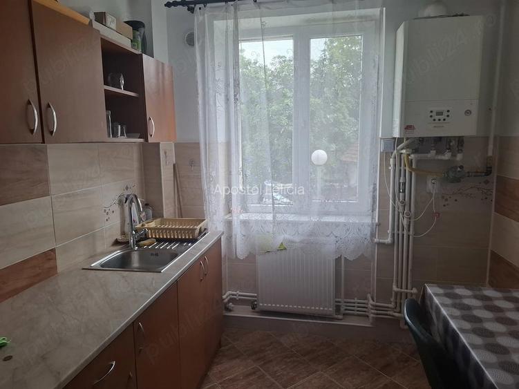 Inchiriez apartament