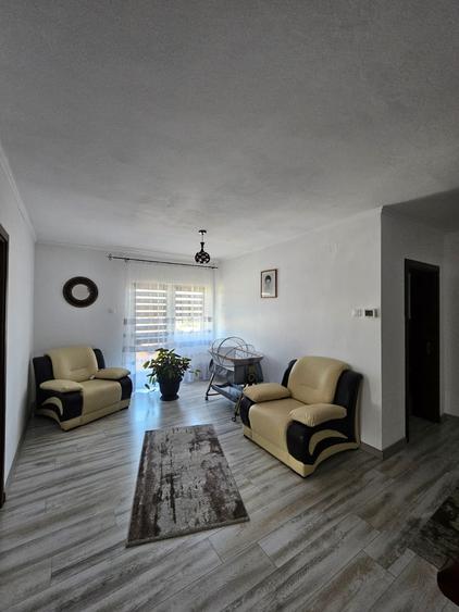 Duplex cu 5 camere cu Teren 200 Mp în Ampoi 3