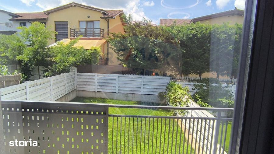Casă cu 4 camere cu Teren 180 Mp în Borhanci