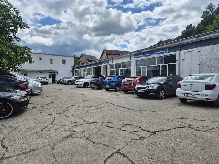 Spațiu comercial, de 600 mp, în Central