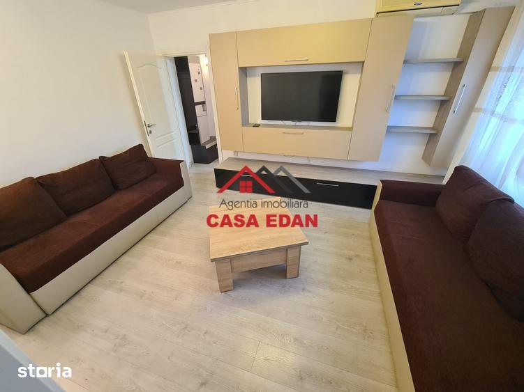 Garsonieră decomandată în Central