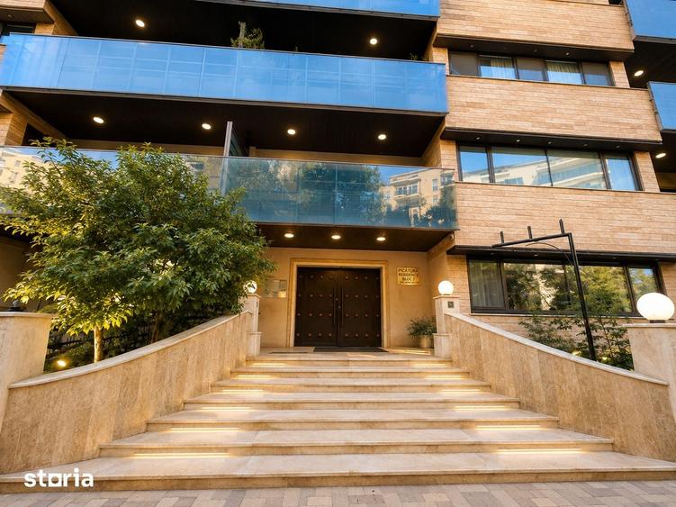 Apartament cu 4 camere în Băneasa