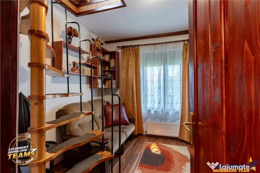 Casă cu 5 camere cu Teren 893 Mp în Central