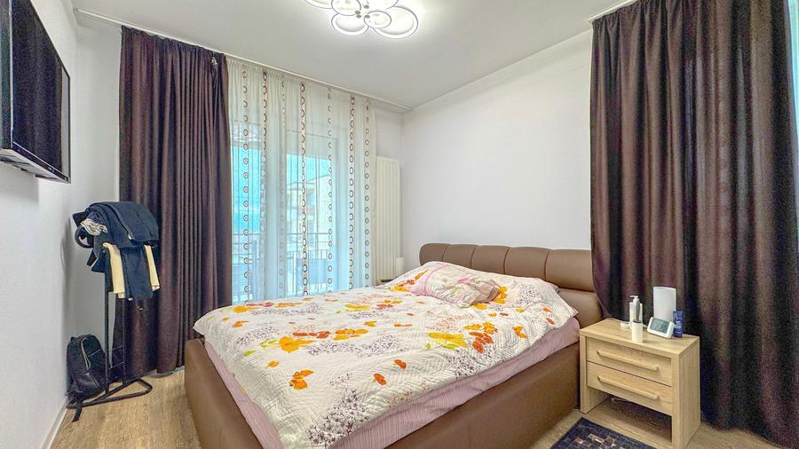 Apartament cu 3 camere decomandat, mobilat în 13 Decembrie