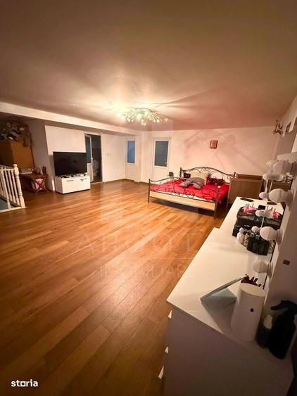 Casă cu 4 camere în Ogrăzile