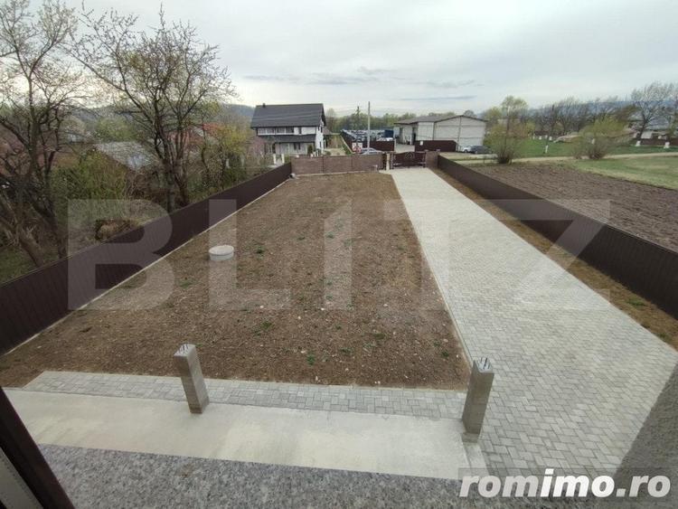 Casă cu 4 camere cu Teren 2500 Mp în Horodnic