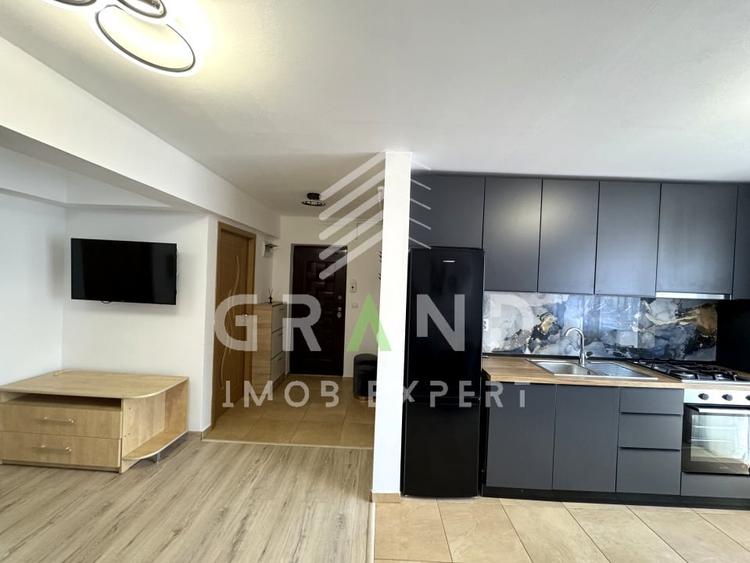 Apartament cu 3 camere semidecomandat, mobilat în Florești