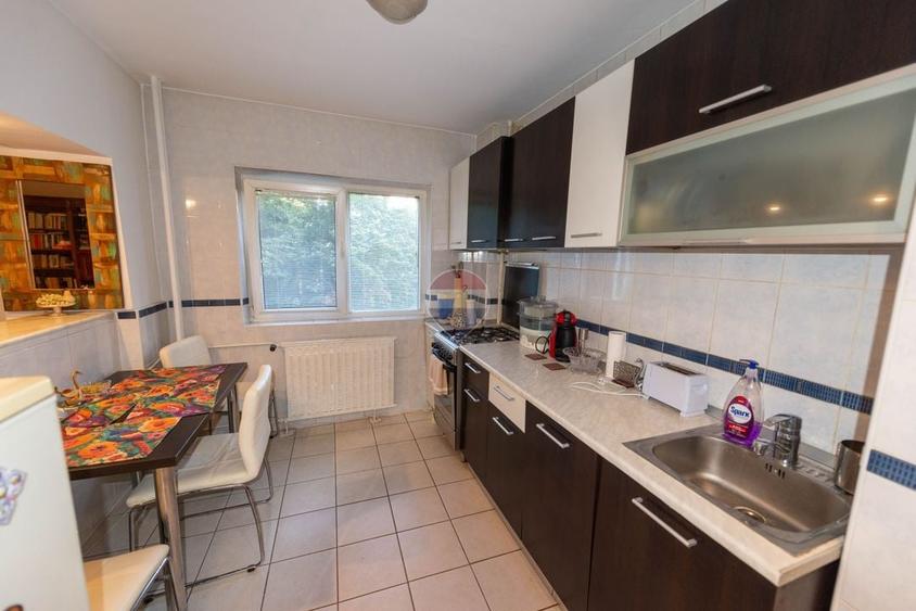 Apartament cu 2 camere semidecomandat, mobilat în Panduri