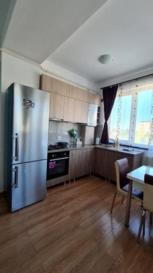 Apartament cu 3 camere decomandat în Tătărași