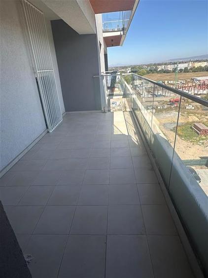 Garsonieră decomandată, mobilată în Bartolomeu