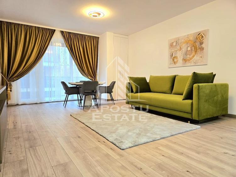 Apartament cu 2 camere semidecomandat, mobilat în Ultracentral