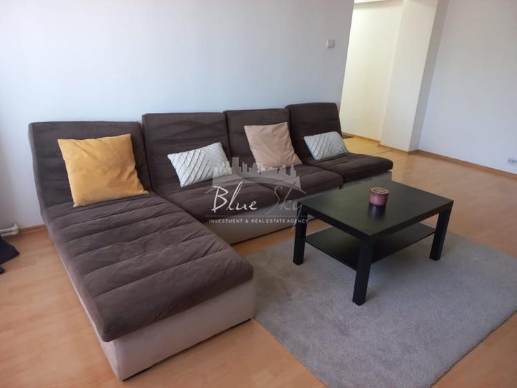 Apartament cu 2 camere decomandat, mobilat în Trocadero