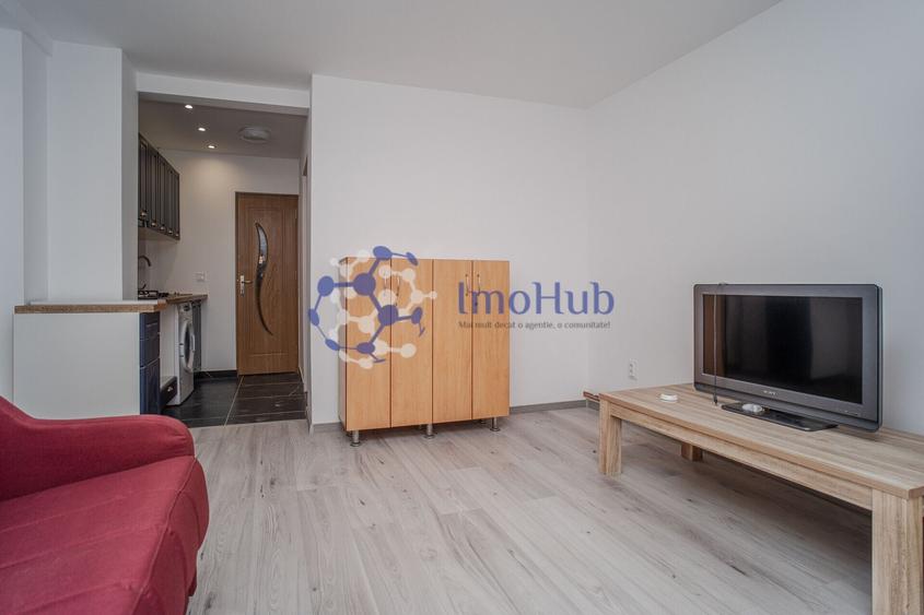 Casă cu 6 camere cu Teren 228 Mp în Bucșinescu