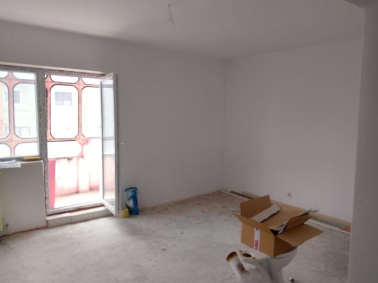Apartament 3 camere Dacia - 3