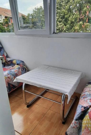 Apartament cu 3 camere decomandat în Aradului