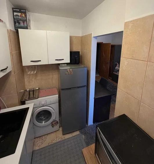 Garsonieră semidecomandată în Tei