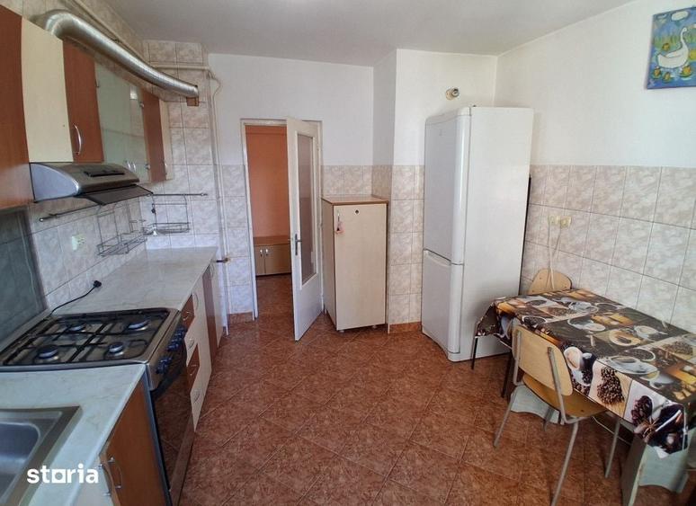 3 camere decomandat Pacurari Kaufland 81 mp bloc 1989 Cod:163165 - 2