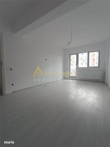 Apartament cu 2 camere decomandat în Apărătorii Patriei