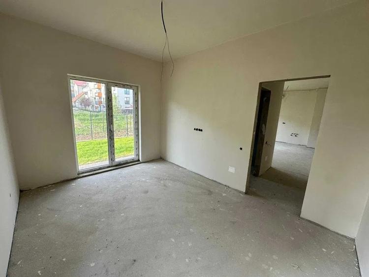 Apartament de 2 camere , 49 mp + 95 mp gradina , EROILOR - 6