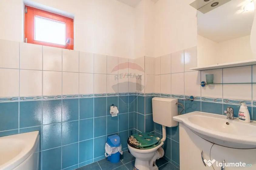 Casă cu 2 camere cu Teren 3301 Mp în Jucu
