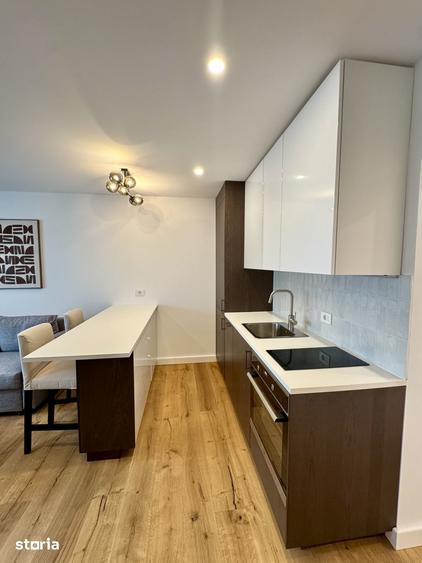 Apartament cu 3 camere decomandat în Intim
