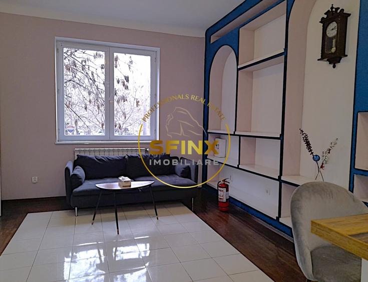 Casă individuală cu 7 camere cu Canalizare în Știrbei Vodă