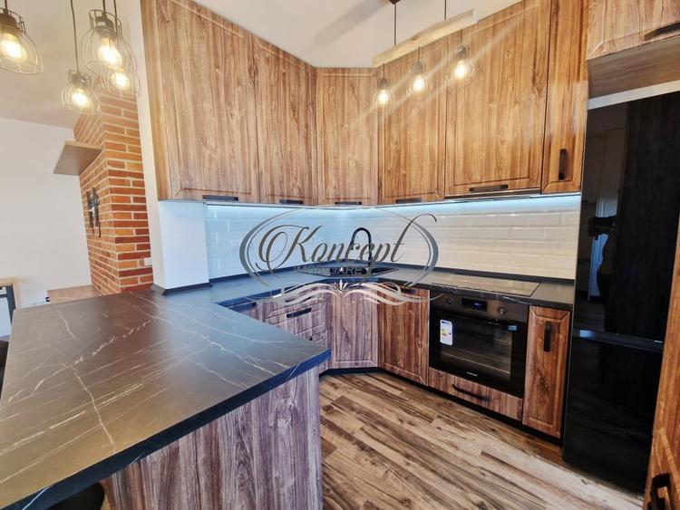 Apartament cu 3 camere semidecomandat, mobilat în Borhanci