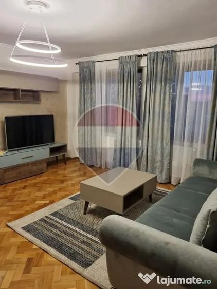 Apartament cu 2 camere decomandat în Intim