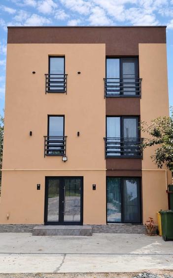 Apartament cu 2 camere decomandat în Exterior Vest