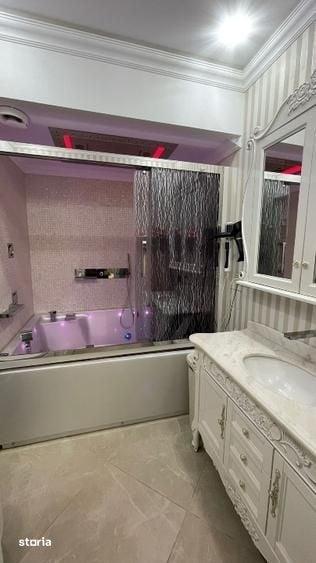 Casă cu 5 camere cu Teren 413 Mp în Grivița