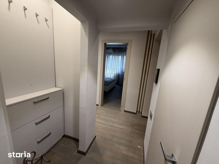 Apartament cu 3 camere în Victoriei