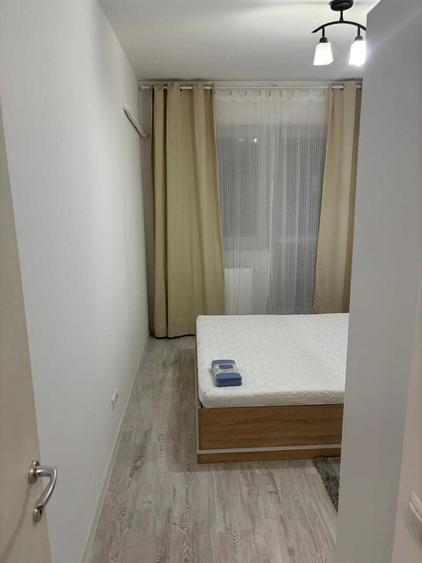 Apartament cu 2 camere decomandat în Roșu