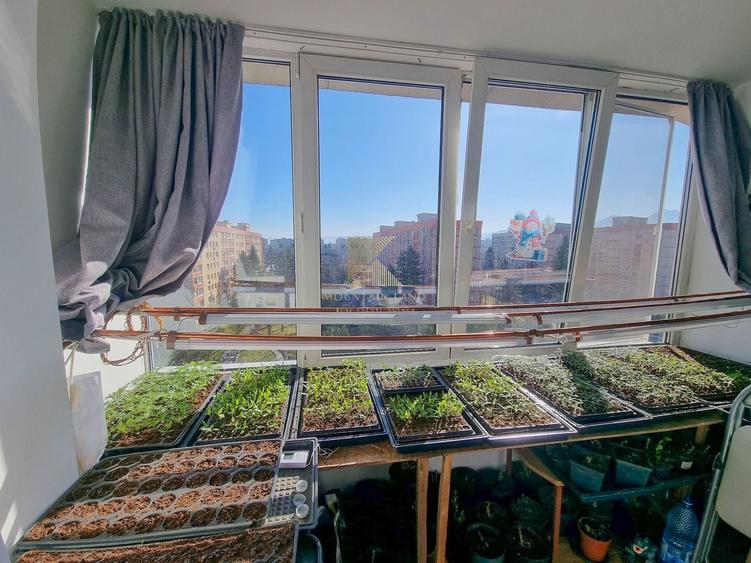 Apartament cu 3 camere semidecomandat în Gării
