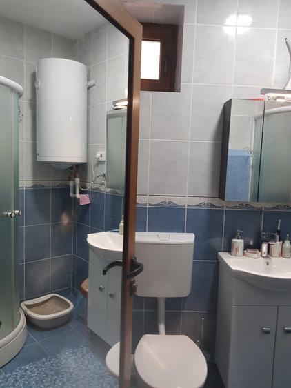 Casă cu 4 camere în Plopul
