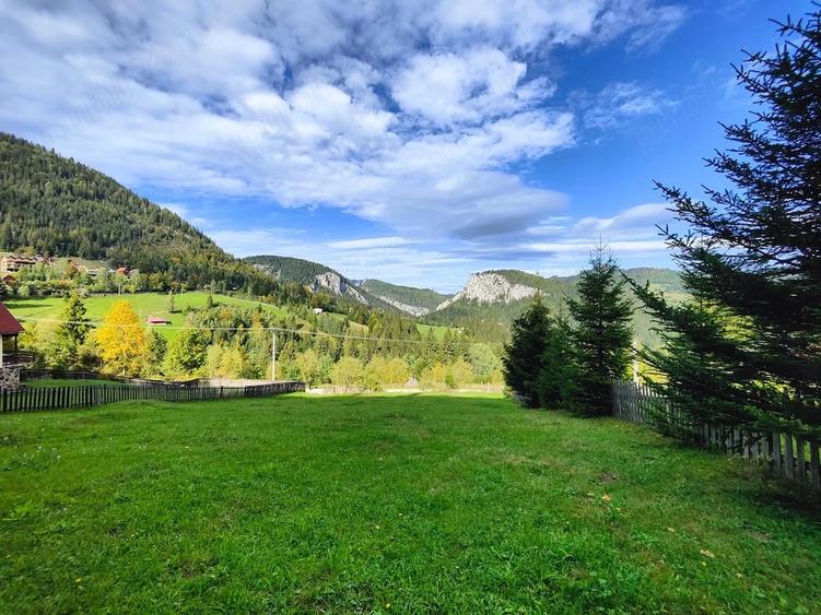 Teren de 2050 mp, în Bicaz-Chei