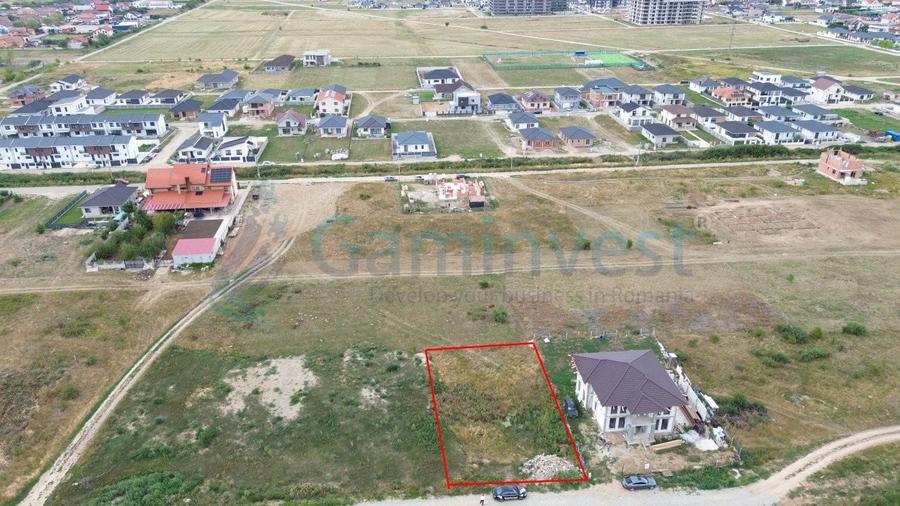 Teren Construcții intravilan de 800 mp, în Sânmartin