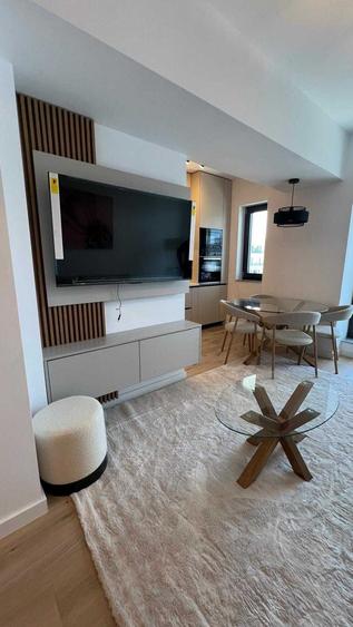 Apartament cu 2 camere decomandat în Pipera