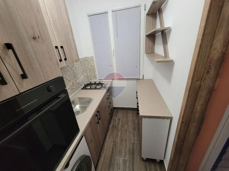Garsonieră decomandată, mobilată în Vatra Luminoasă