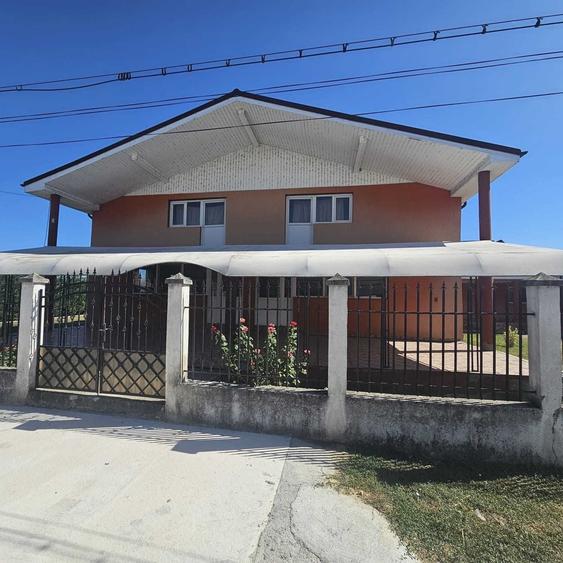 Casă cu 4 camere în Verguleasa