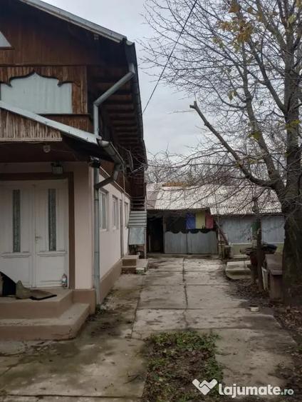 Casă cu 3 camere în Hăbud