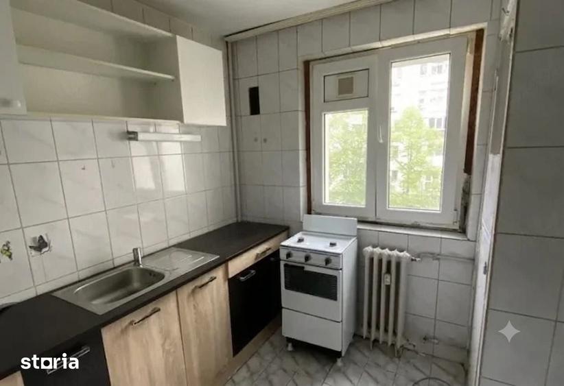 Garsonieră în Titan