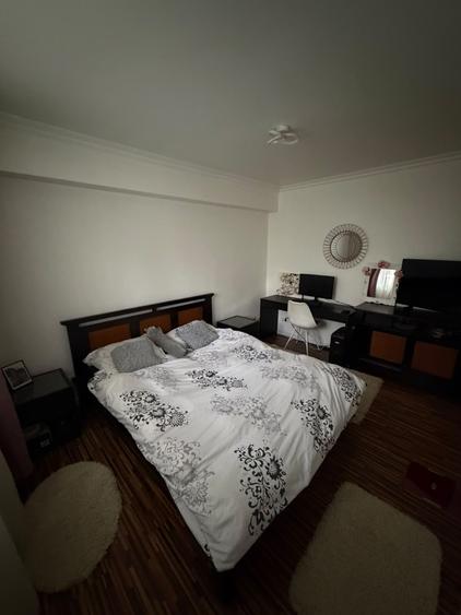 Apartament cu 2 camere decomandat în Bucur Obor