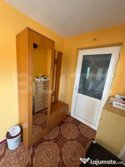 Casă cu 5 camere cu Teren 1000 Mp în Central