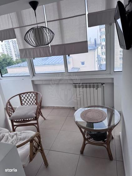 Apartament cu 3 camere în Bănești
