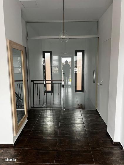 Casă cu 5 camere cu Teren 602 Mp în Clinceni