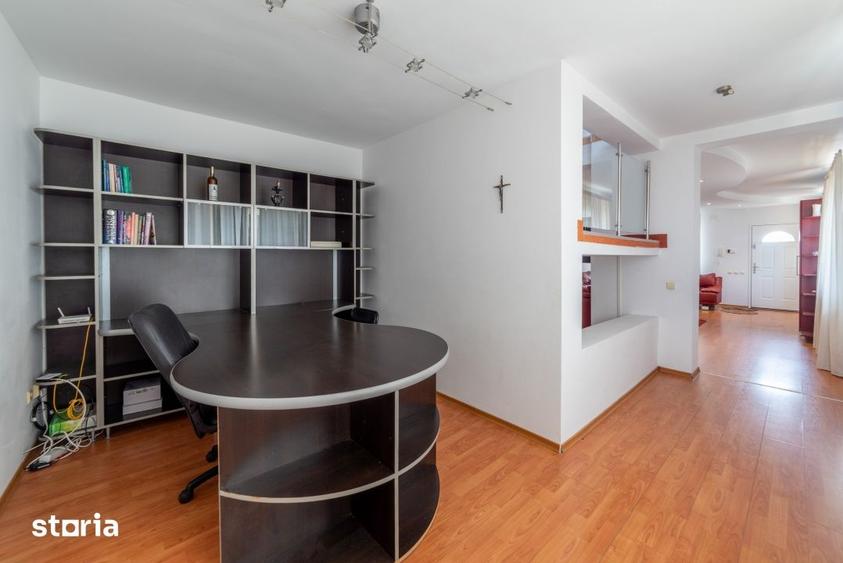 Casă cu 6 camere cu Teren 475 Mp în Găvana