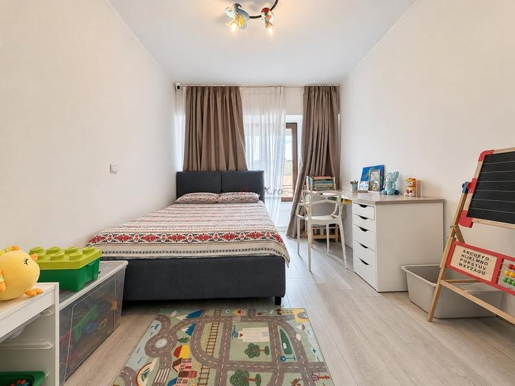 Apartament cu 3 camere decomandat, mobilat în Jiului
