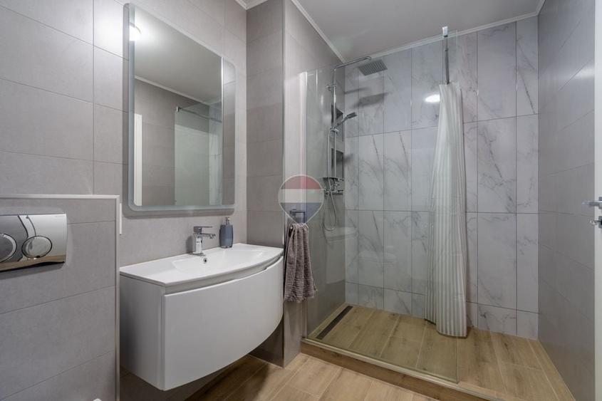 Apartament cu 2 camere semidecomandat, mobilat în Iris