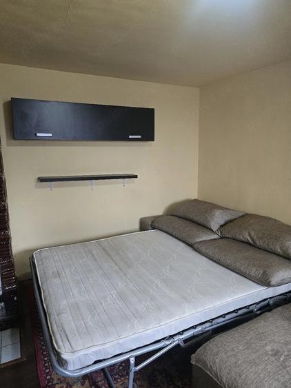 Casă cu 2 camere cu Teren 140 Mp în Central